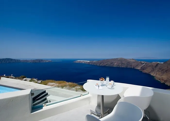 Avaton And (adults Only) 4*