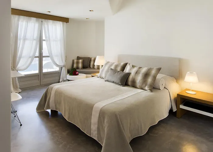 Avaton And (adults Only) Ημεροβίγλι