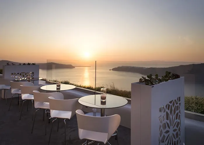 Avaton And (adults Only) 4*